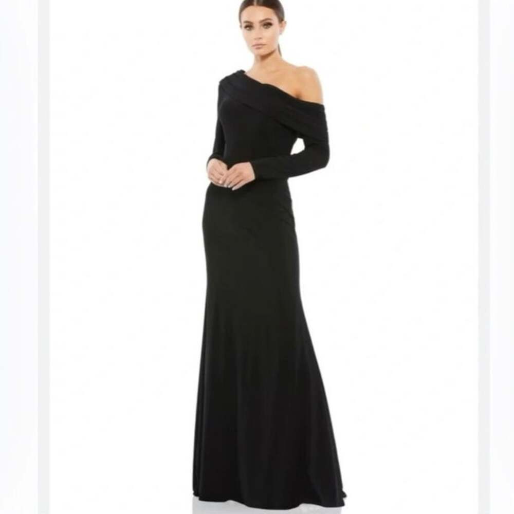 NWT IEENA by Mac Duggal style no. 26595 black dress Womans 8